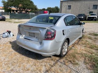 2011 Nissan Sentra 2.0SR - Primary Damage Right Image